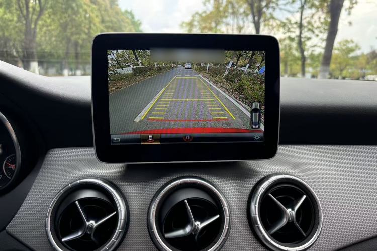 Used Mercedes-Benz CLA 2018 CLA 200 Sport Edition Interior 9