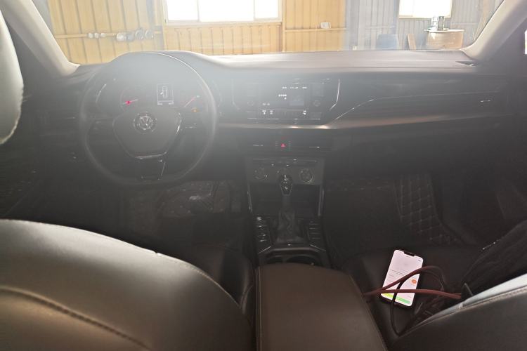 Used Volkswagen Passat 2019 280TSI Business Edition China VI Center Console