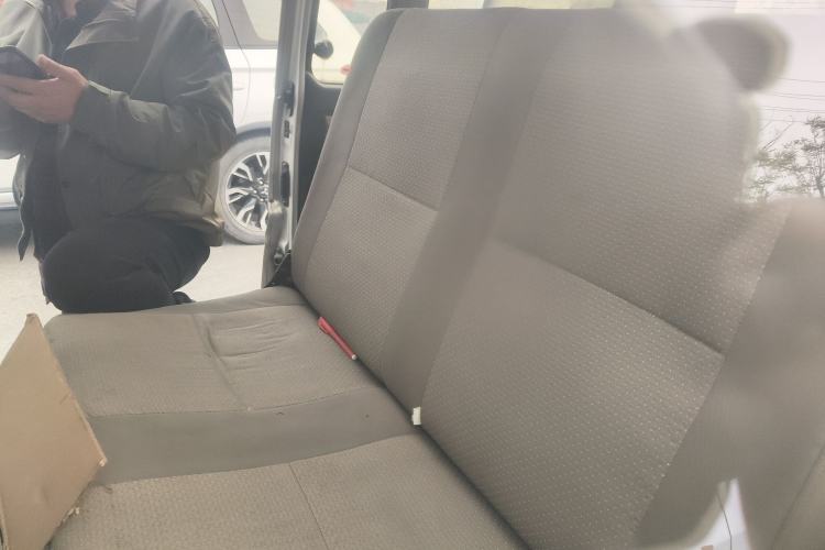 Used FORTHING Lingzhi 2013 V3 1.5L 7-Seater Standard Model II
