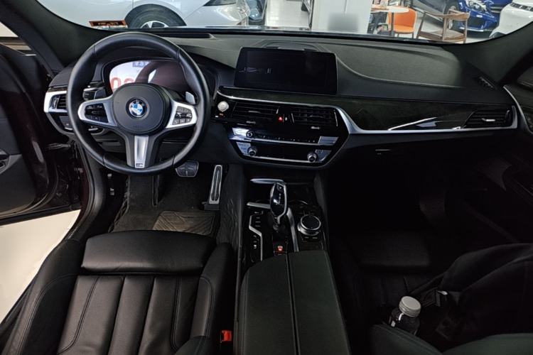 Used BMW 6 Series GT 2020 630i M Sport Package Center Console