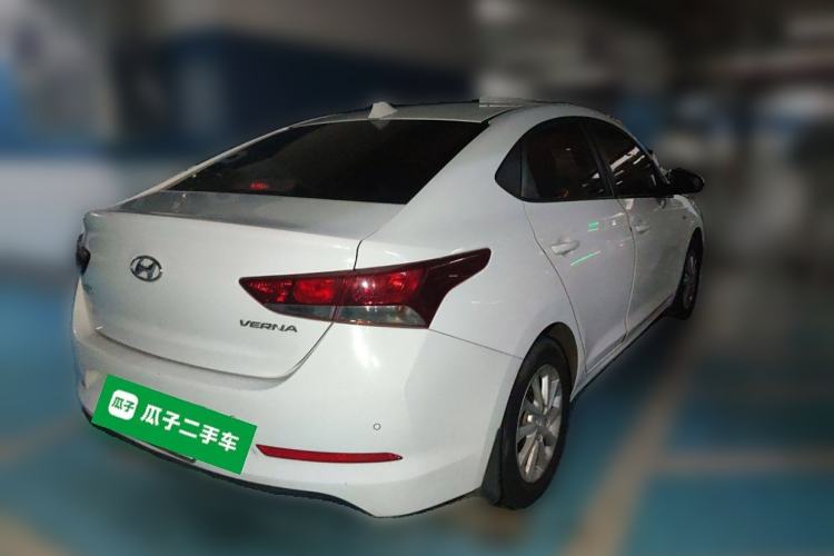 Used Hyundai Verna (new generation) 2016 1.4L Automatic Cool Edition GLS Rear Right 45 Deg