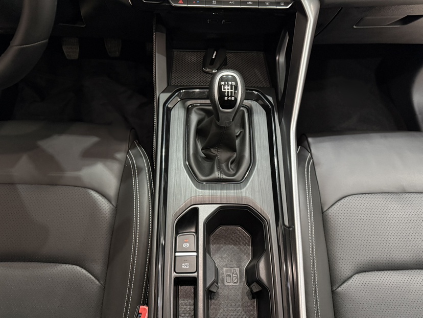 Geely Auto Vision X6 2021 PRO 1.4T Manual Luxury Model - Premium — снимка 15