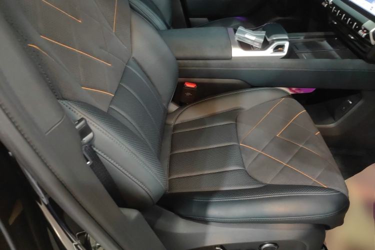 Used Deepal G318 2025 Worry-Free Adventure Edition Four-Wheel Drive Secret Realm Version
