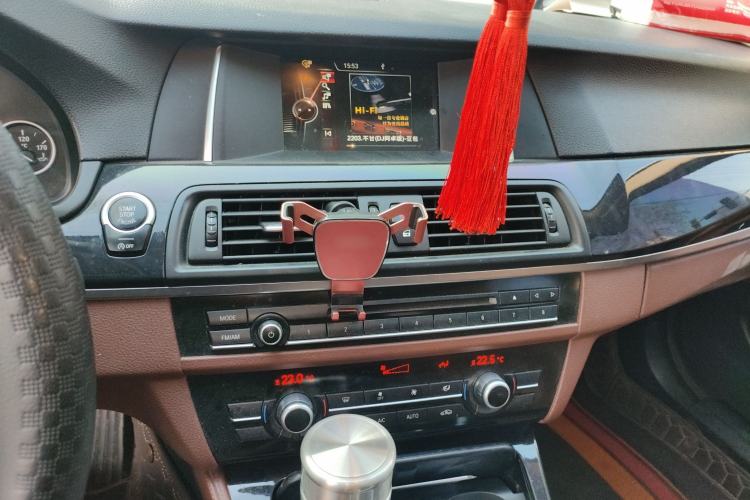 Used BMW 5 Series 2014 520Li Elegant Model
