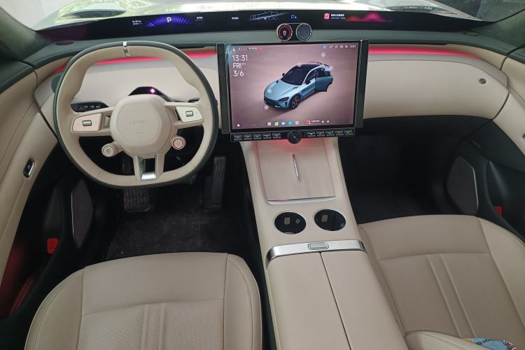 Used Xiaomi Auto YU7 2025 Ultra-Long Range High-Performance All-Wheel-Drive Max Edition
