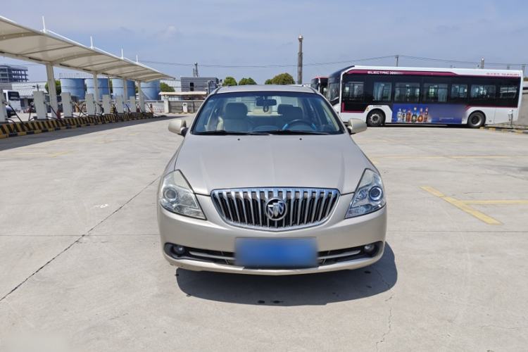 Used Buick Excelle 2013 1.5L Manual Classic Model Exterior 1