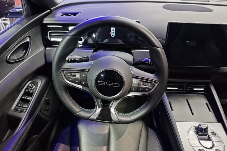 Used BYD Seal 06 New Energy 2025 DM-i Smart Drive 120KM Prestige Model
