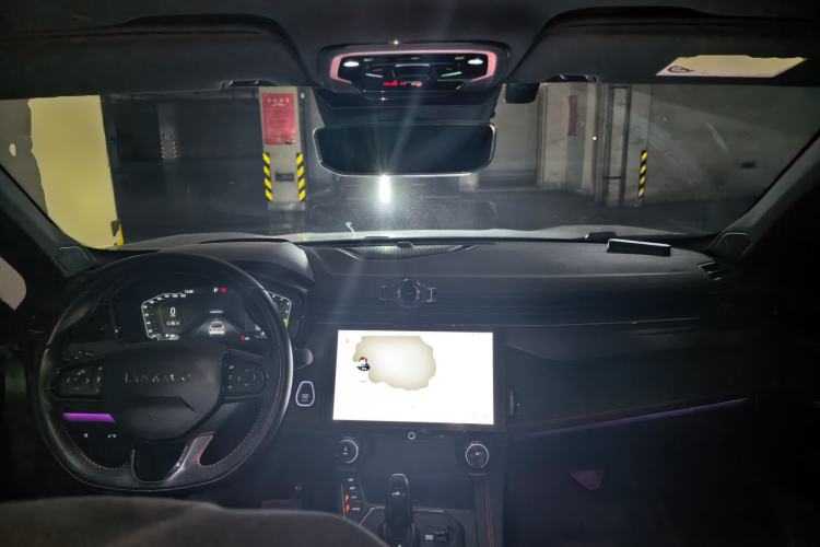 Used Lynk & Co 05 2020 2.0TD Four-Wheel Drive HypeHalo Center Console