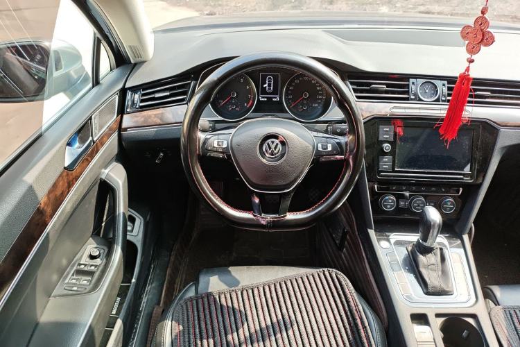 Used Volkswagen Magotan 2019 330TSI DSG Luxury Version China VI Standard