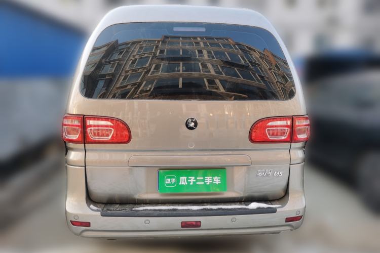 Used FORTHING Lingzhi 2023 M5 1.6L Practical Model 5 Seats