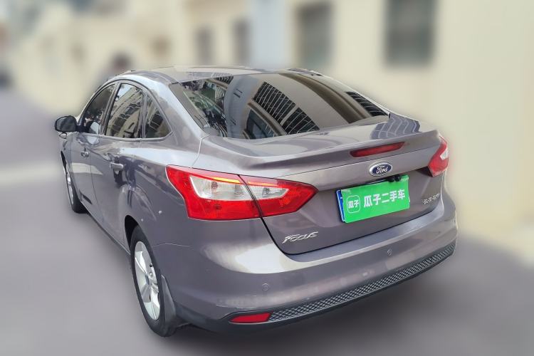 Used Ford Focus 2012 Sedan 1.6L Automatic Fashion Edition