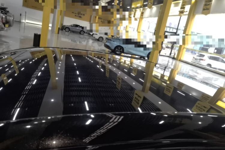 Used Avatr 06 2025 Pro Range-Extended Edition Roof