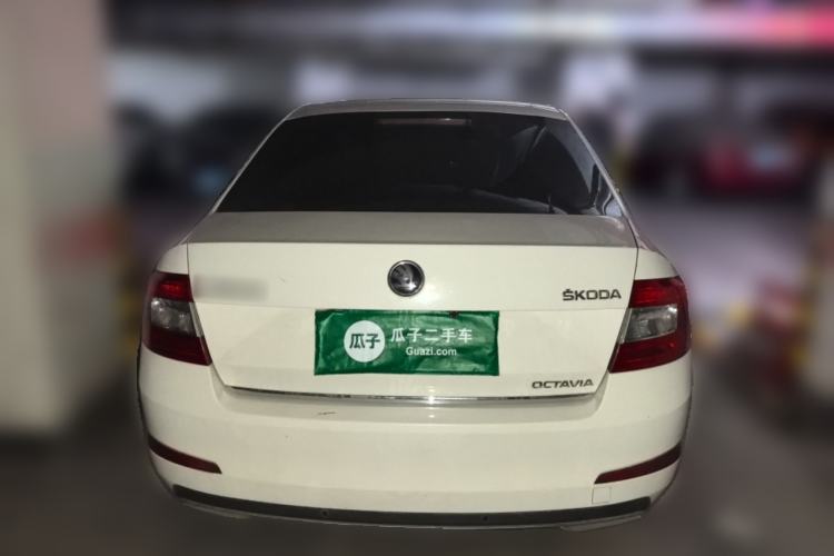 Used Skoda Octavia 2017 1.6L Automatic Smart Drive Edition Rear