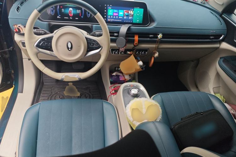 Used ORA Good Cat 2022 Morandi Edition 400km Standard Range Premium Version Lithium Iron Phosphate Center Console