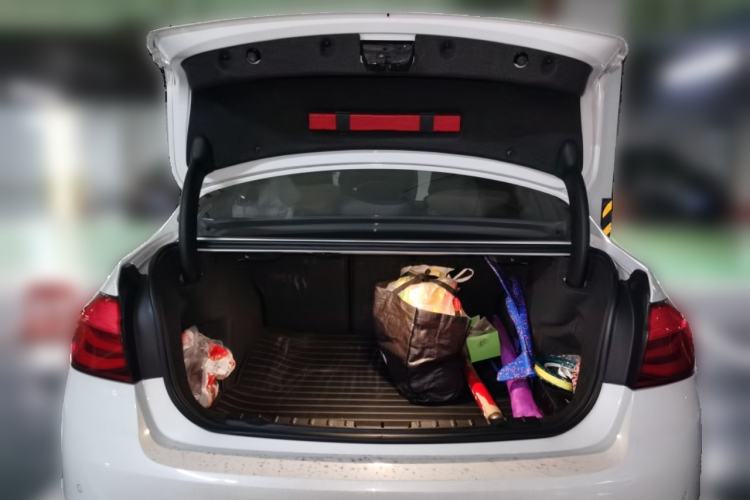 Used BMW 3 Series 2016 320Li Fashion Model Trunk