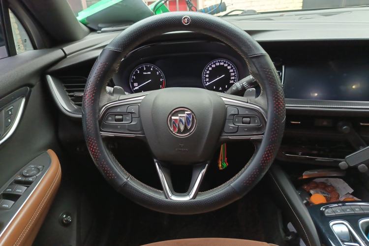 Used Buick Envision 2020 Encore S 652T Four-Wheel Drive Luxury Model Steering Wheel