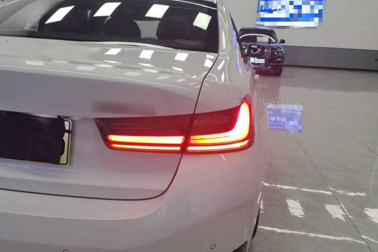 Used BMW i3 2023 eDrive 40 L Midnight Edition

