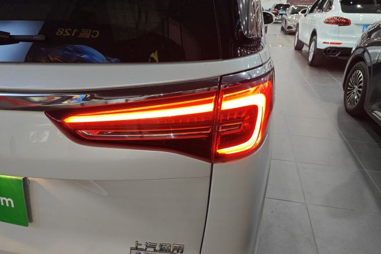 Used Buick GL8 2021 ES Landtrek 653T Comfort Edition