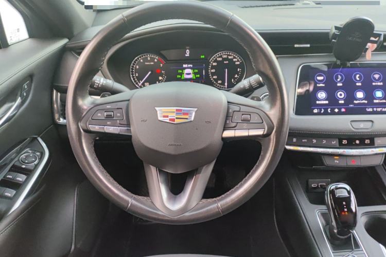 Used Cadillac XT4 2020 28T Two-Wheel Drive Tech Version