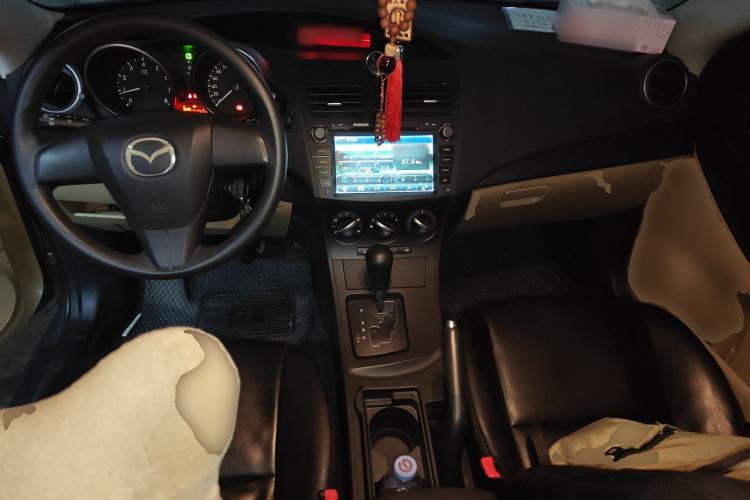 Used Mazda 3 2011 Sedan 1.6L Automatic Comfort Model Center Console