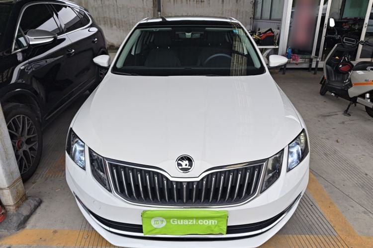 Used Skoda Octavia 2019 TSI230 DSG Luxury Edition