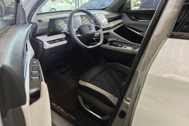 Used Changan CS75 PLUS iDD 2023 ZhiDian iDD Smart Leading Model