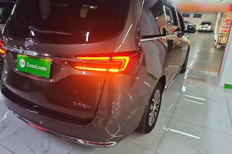 Used Buick GL8 2023 Land Executive Class Smart Enjoyment Model
