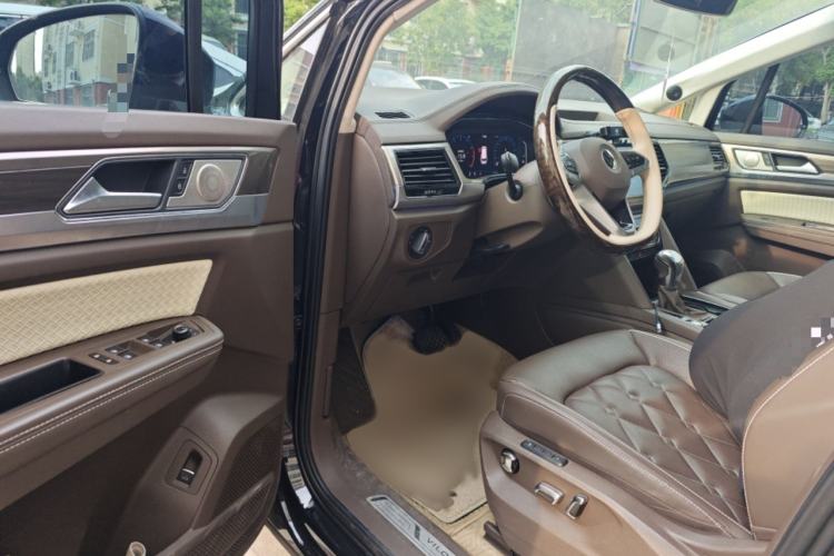 Used Volkswagen Viloran 2020 330TSI Luxury Edition
