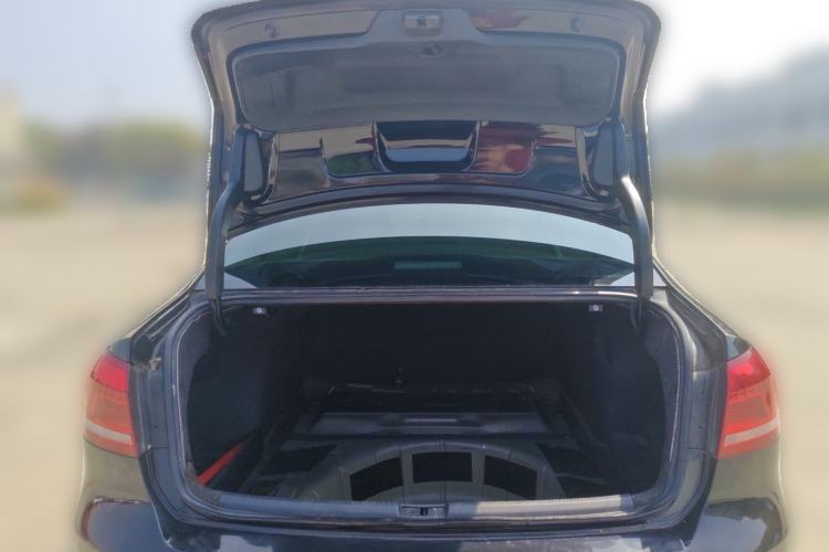 Used Volkswagen Passat 2011 1.8TSI DSG Prestige Edition Trunk