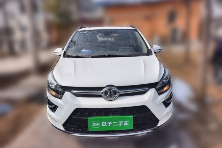 Used BAIC Senova X25 2015 1.5L automatic luxury version
