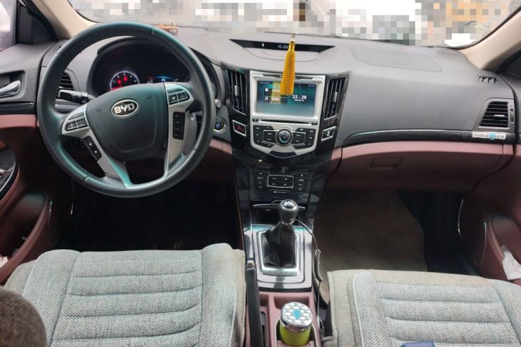 Used BYD Surui 2015 Revised Version 1.5L Manual Luxury Edition