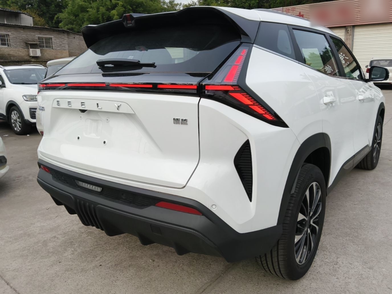 Geely Auto Emgrand X7 Sport 2026 Model 1.5TD Aspirational — снимка 6