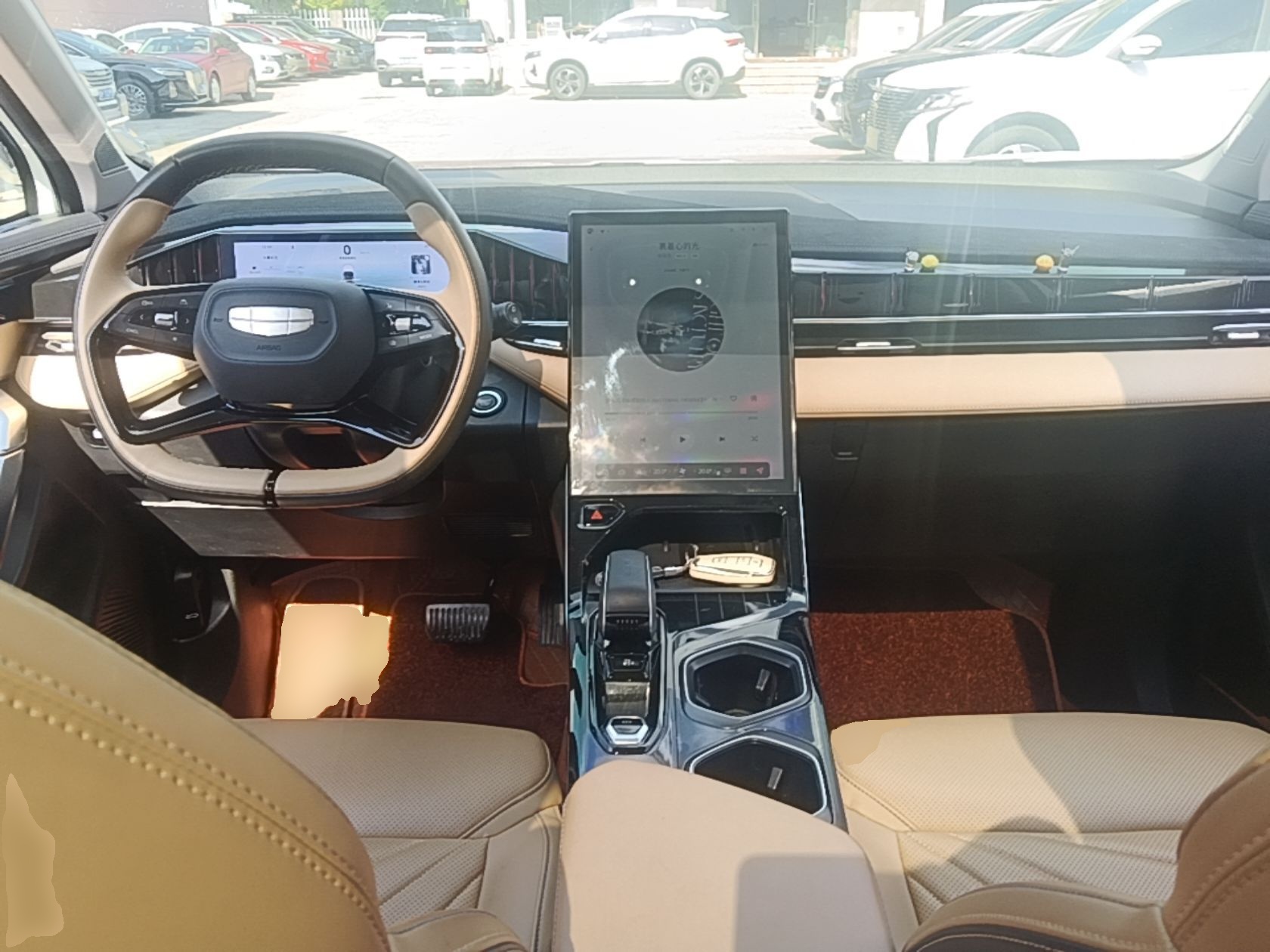 Geely Auto FX11 2023 1.5TD DCT Prestige Edition — снимка 12