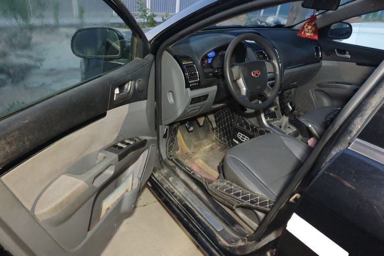 Used Geely Auto Classic Emgrand 2013 Sedan 1.5L Manual Entry-Level Model Driver Seat