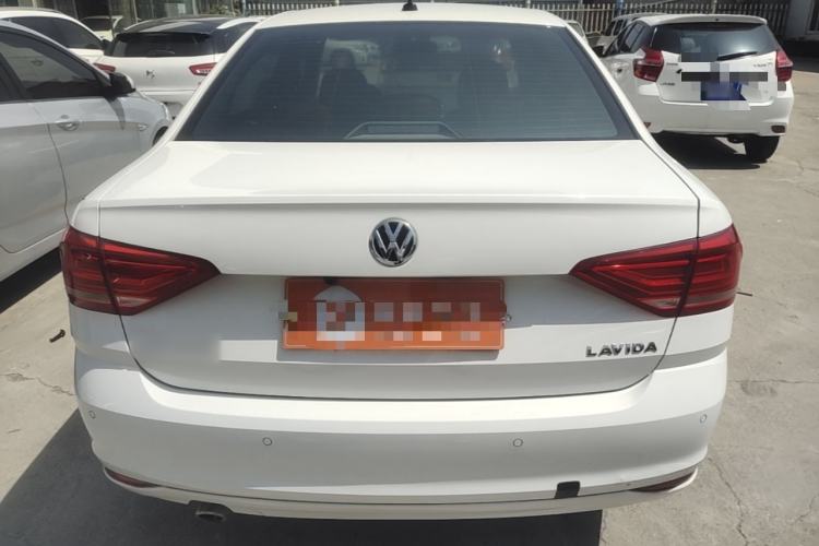 Used Volkswagen Lavida 2017 1.6L Manual Fashion Edition
