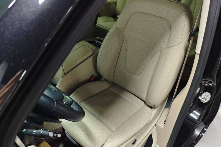 Used Mercedes-Benz V-Class 2022 V 260 L Long-wheelbase Luxury Edition