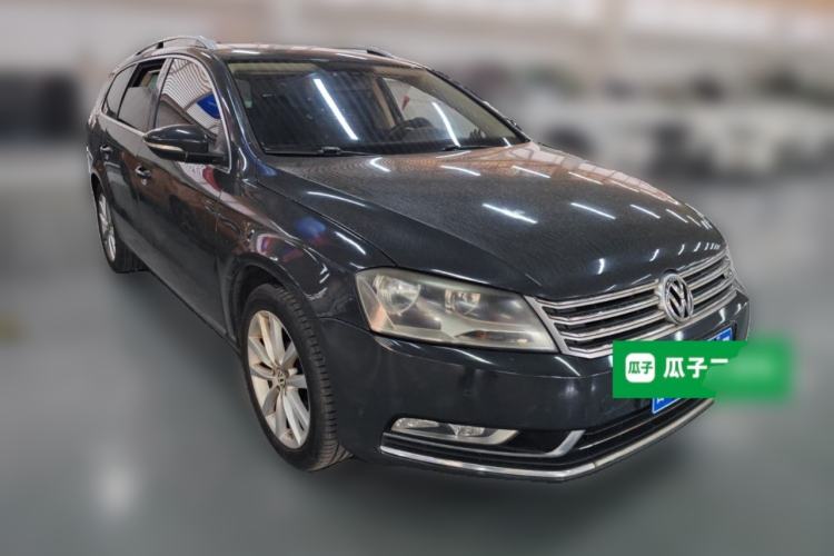 Used Volkswagen Magotan 2012 Travel Edition 2.0 TSI Comfort Version Front Right 45 Deg