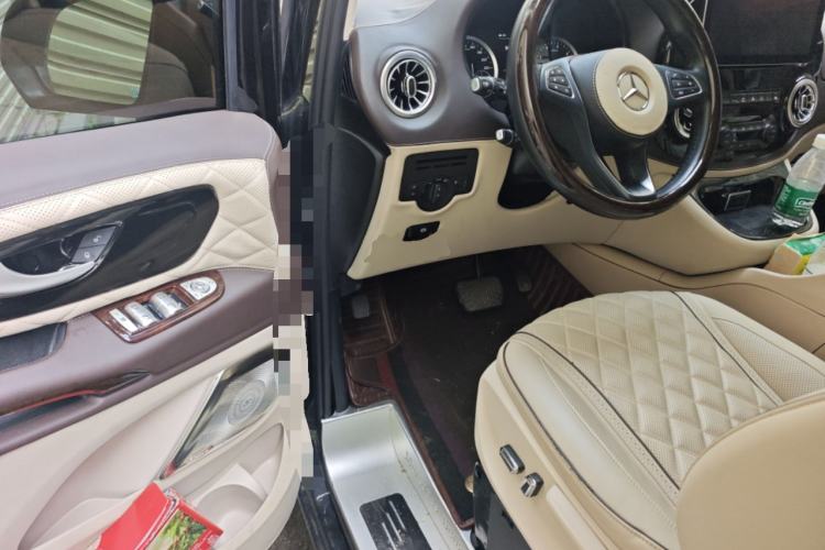 Used Mercedes-Benz Vito 2020 2.0T Elite Version 7 Seats Driver Seat