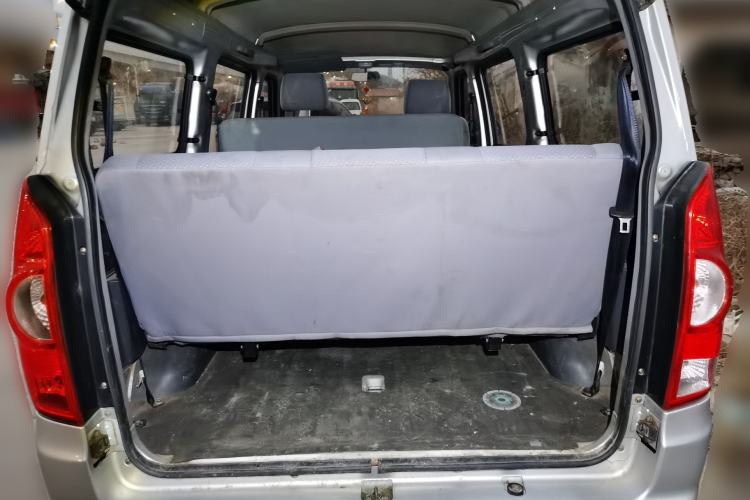 Used BAIC Weiwang 306 2011 1.3L base model 7 seats Trunk