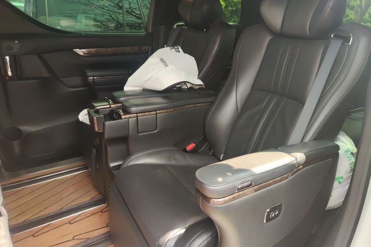 Used Toyota Alphard 2021 Dual-Engine 2.5L Prestige Edition