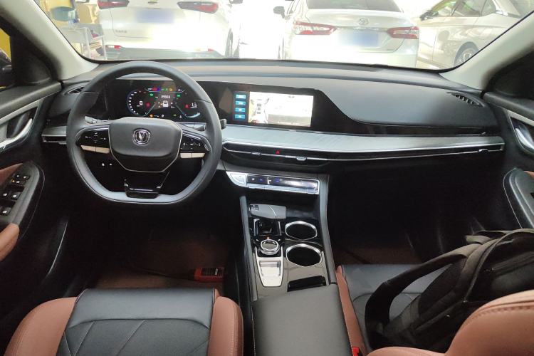 Used CHANGAN Eado 2023 Changan Edition PLUS Blue Whale NE 1.4T GDI DCT Prestige Version
