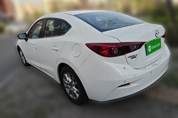 Used Mazda 3 Axela 2016 Sedan 1.5L Automatic Luxury Model
