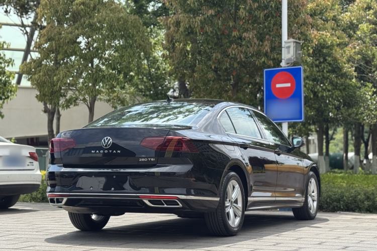 Used Volkswagen Magotan 2023 2 Million Units Limited-Edition 280TSI DSG Comfort Version Exterior 9