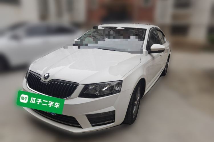 Used Skoda Octavia 2017 Classic Model 1.6L Manual Comfort Edition