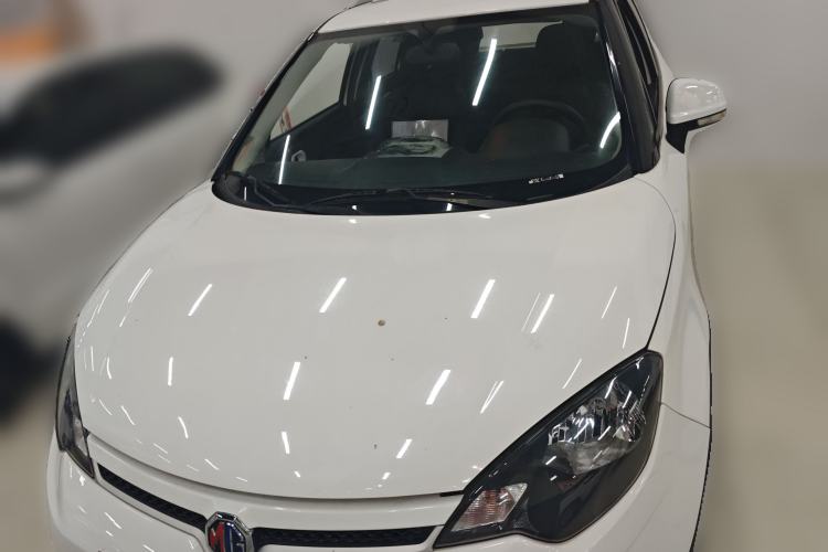Used MG 3SW 2015 1.5L AMT Elite Model
