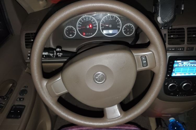 Used Buick GL8 2014 2.4L Classic Edition
