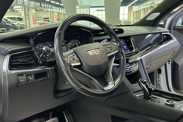 Used Cadillac XT6 2022 2.0T Six-Seater Four-Wheel-Drive Prestige Version
