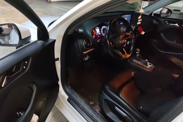 Used Audi A3 2017 Limousine 35 TFSI Ambition Edition