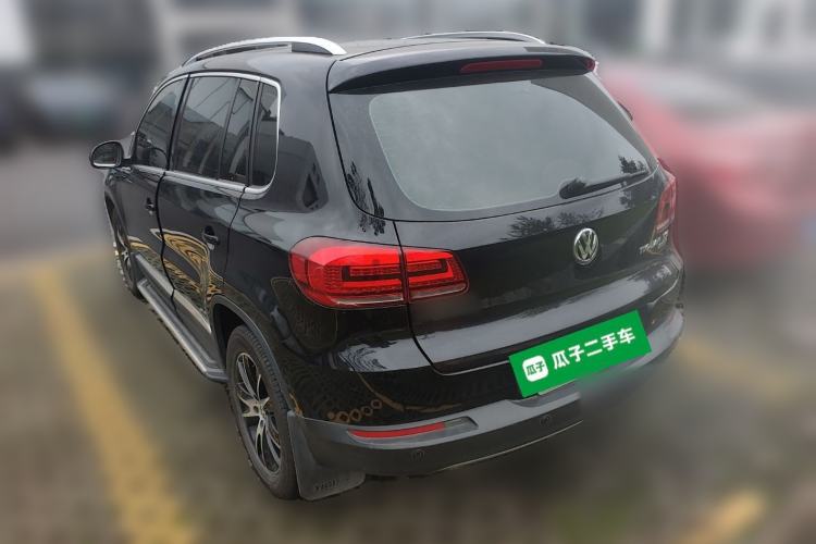 Used Volkswagen Tiguan 2015 2.0 TSI Automatic All-Wheel Drive Luxury Edition Rear Left 45 Deg