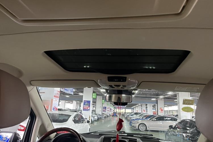 Used Mercedes-Benz Viano 2015 3.0L Partner Edition Exterior 11